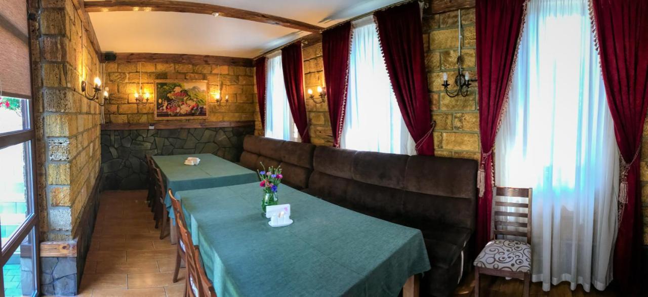 Pivdenna Brama Khmelʼnytsʼkyy Dış mekan fotoğraf