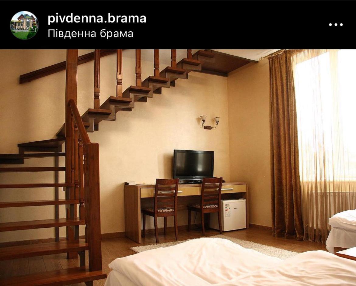 Pivdenna Brama Khmelʼnytsʼkyy Dış mekan fotoğraf