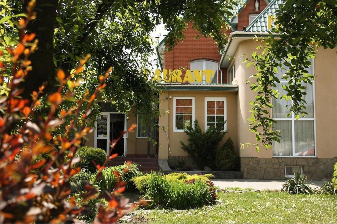 Pivdenna Brama Khmelʼnytsʼkyy Dış mekan fotoğraf